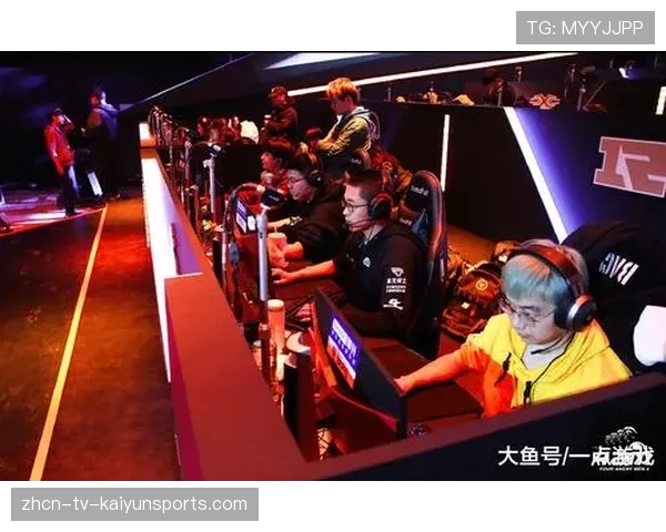 FaZe比赛中的沟通太流畅了 FaZe比赛中的沟通太流畅了